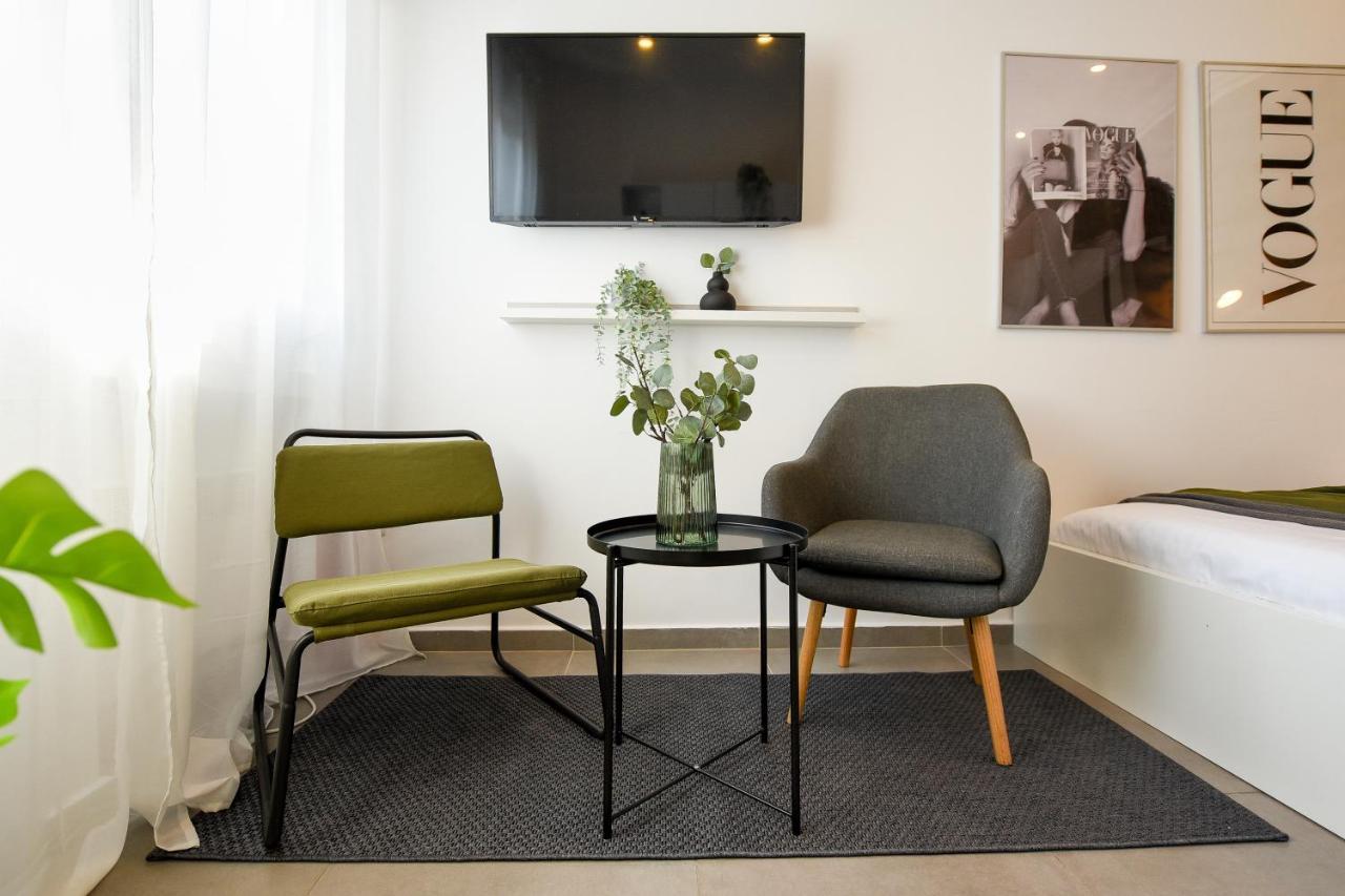 Classy Comfort - Chic Studio On Regina Elisabeta Boekarest Buitenkant foto